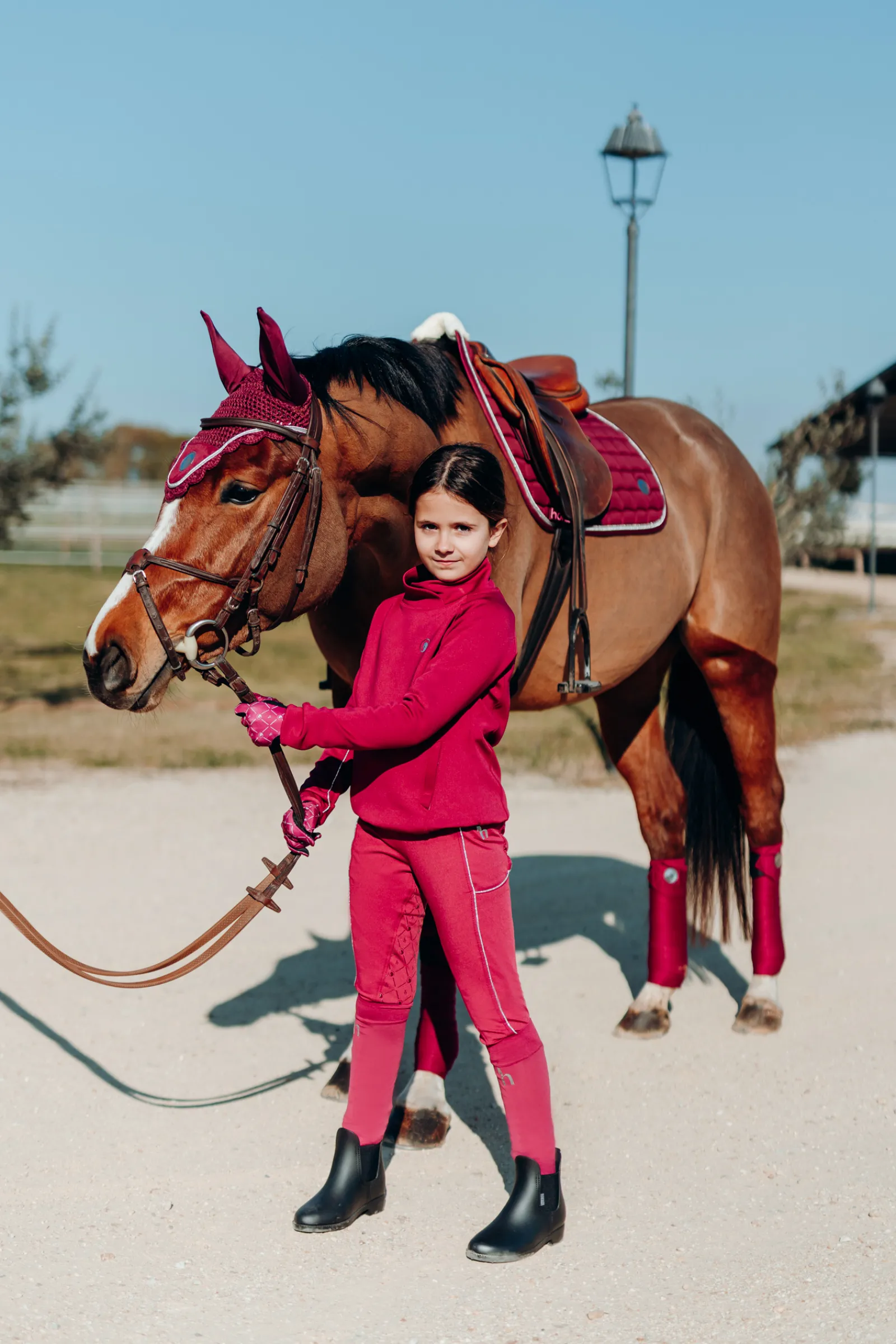 Online * Ella Pony Korvahuppu Anemone Dark Pink