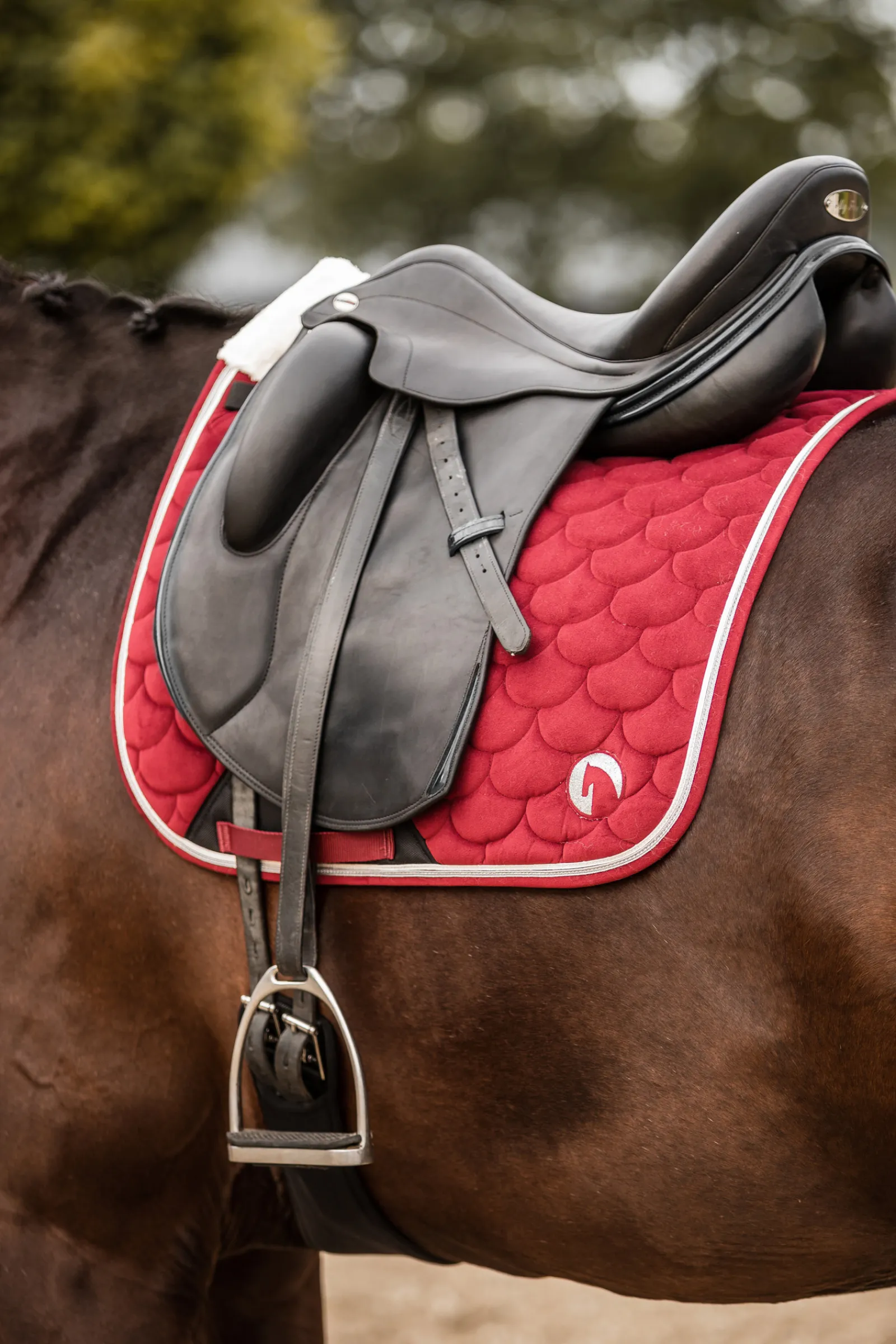 New * Geneva Koulusatulahuopa Tekoturkiksella Merlot Wine Red