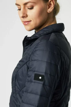 * Shannon Kevyt Toppaliivi