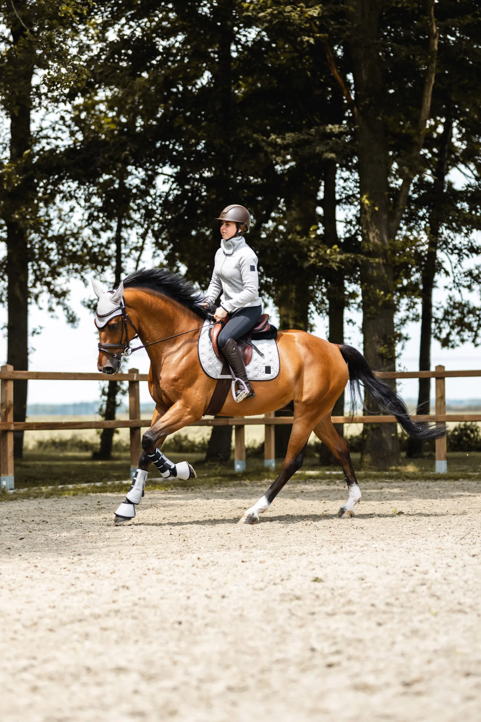 New * Smoky Twilight Estesatulahuopa Quiet Grey