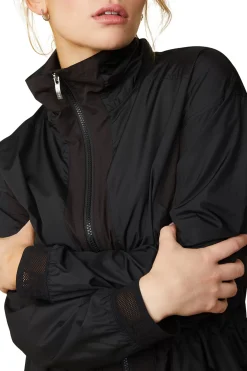 * Sylvia Naisten Pitkahihainen Kilpailupaita Pitsilla