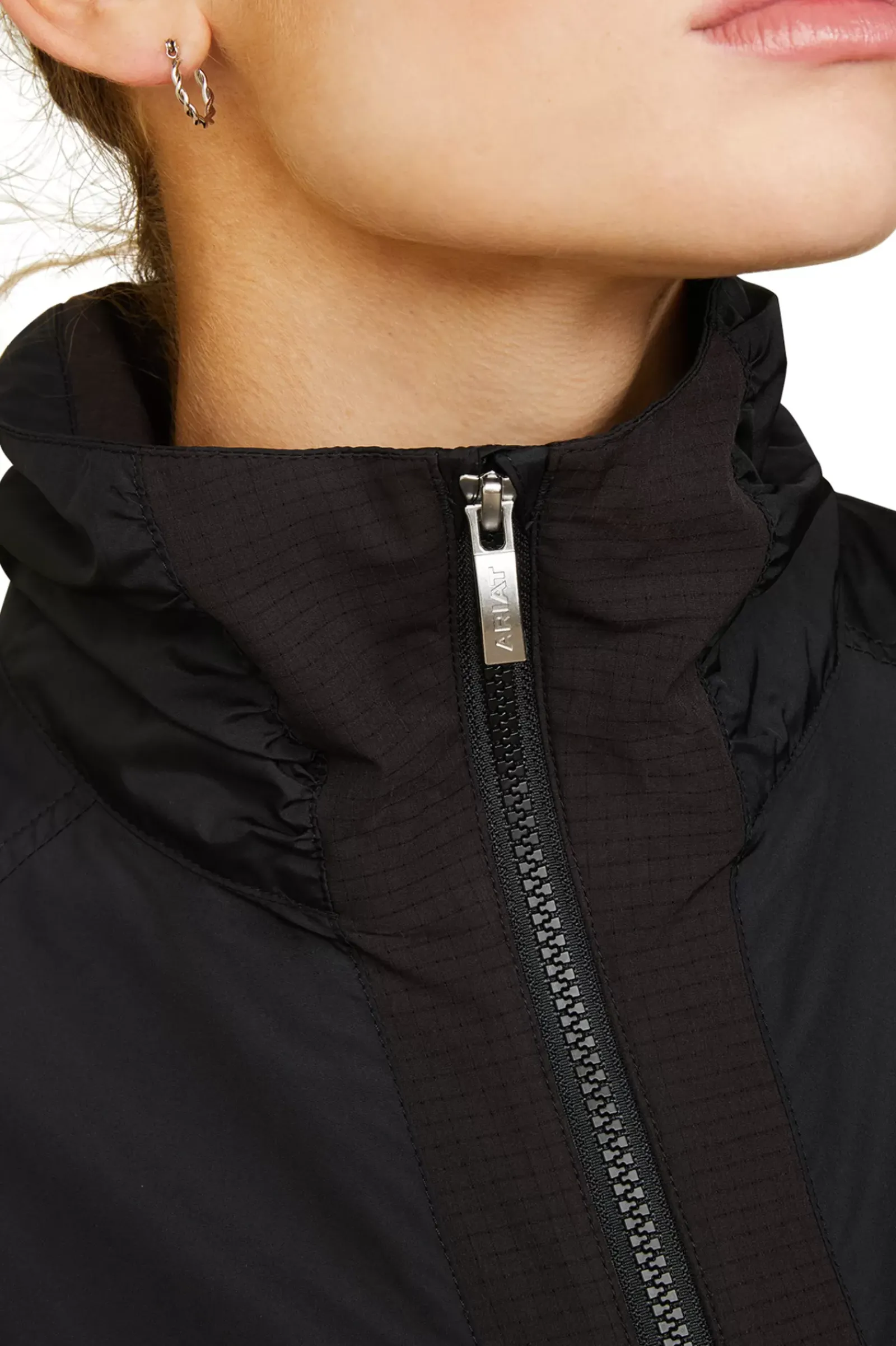 * Sylvia Naisten Pitkahihainen Kilpailupaita Pitsilla