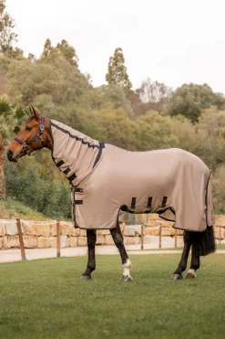 Clearance bvertigo B Vertigo Delux Hyonteisloimi Irrotettavalla Kaulakappaleella Seka Uv-Suojalla Ginger Snap