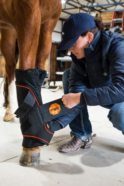 Hot horseware Rambo Ionic Tallisuojat Black/Black