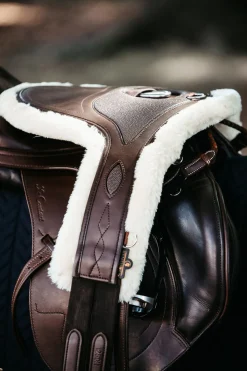 New kentucky Horsewear Satulavyo Mahapanssarilla Ja Lampaankarvalla Brown