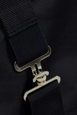 * Naisten Sage -Talvikasineet Resorilla